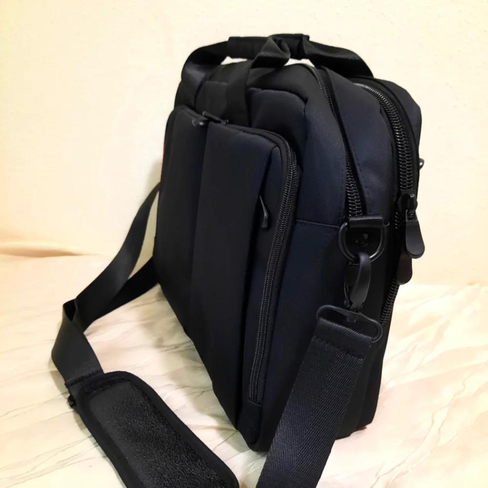 Unbranded padded laptop black briefcase